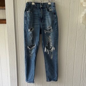 American Eagle Outfitters Curvy Mom Jeans Distressed Ripped Blue Jeans sz 6